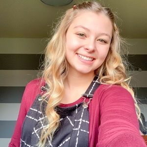 Meet your Posher, Madi